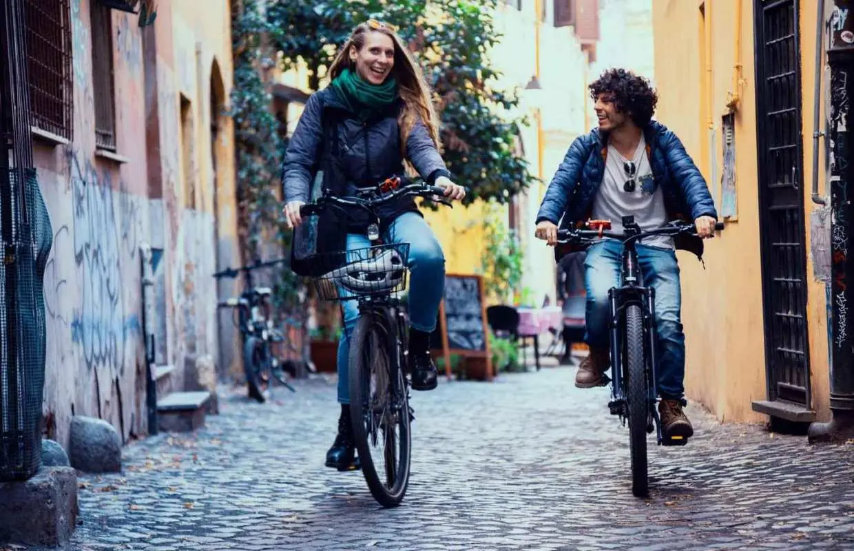 Rome E-Bike Tour: Hidden Gems & Food｜Italy