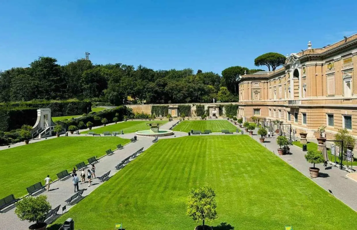 Rome: Vatican Treasures : Museums & Sistine Chapel Tour｜Italy