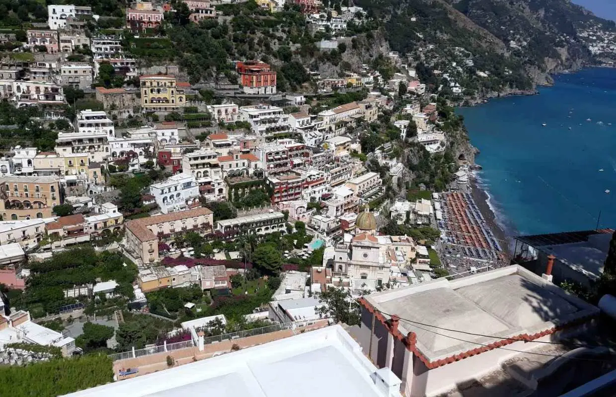 Positano: Private Transfer from Naples Stop Pompeii｜Italy