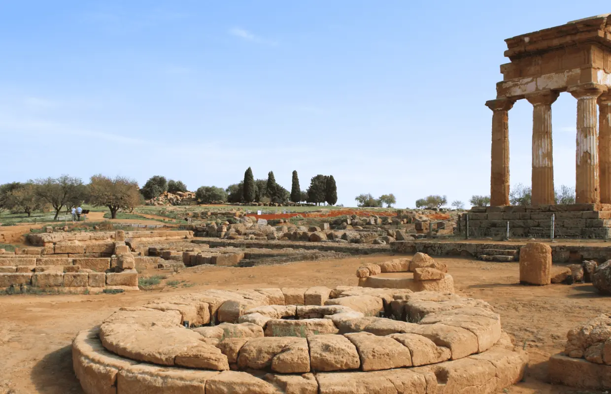 Agrigento from Catania minimo 4 pax｜Italy