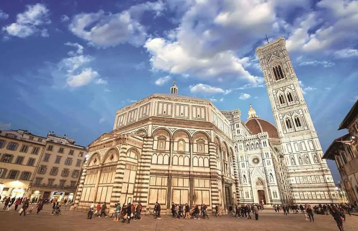 Florence Walking Tour: Medici Chapels, Ponte Vecchio & More｜Italy