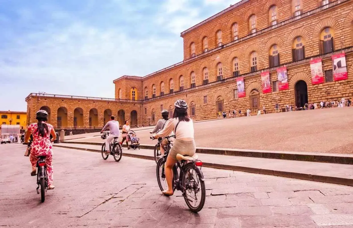 Florence:E-Bike City Tour with stop at Piazzale Michelangelo｜Italy