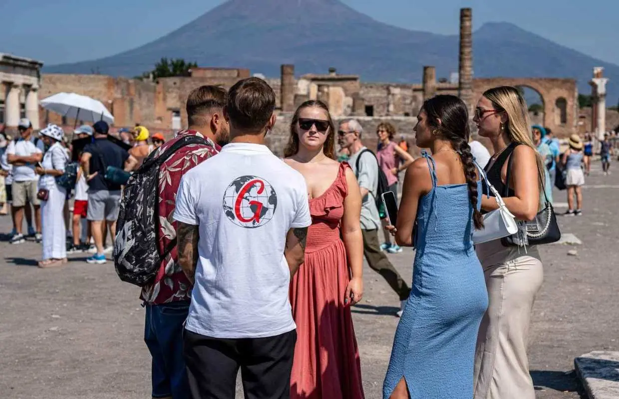From Naples: Tour of Pompeii with ticket, guide, and transfer included｜Italy