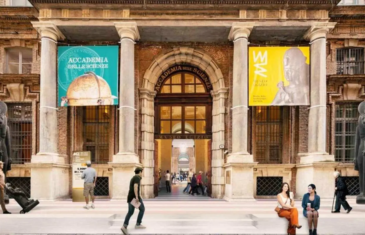 Turin: Egyptian Museum Tour and Aperitivo in Iconic Café｜Italy