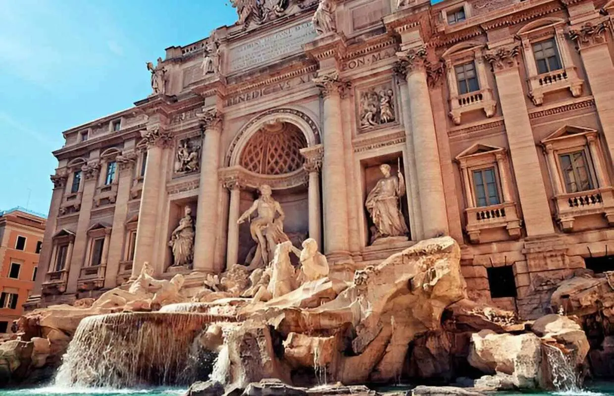 Rome: Walking Tour with Coffee, Trevi Fountain, & Forum｜Italy