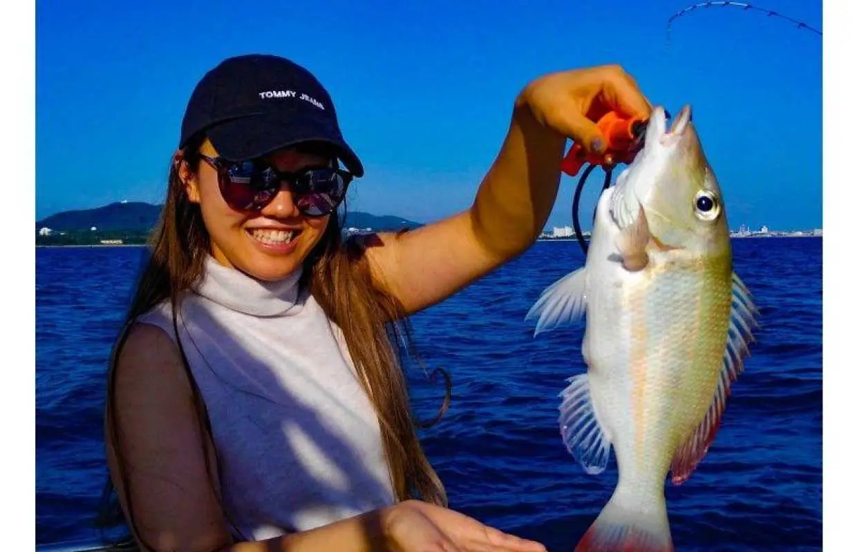 [Okinawa, Ishigaki Island] Leisure Fishing (Boat Fishing) *Enjoy a casual fishing experience without bringing any equipment!