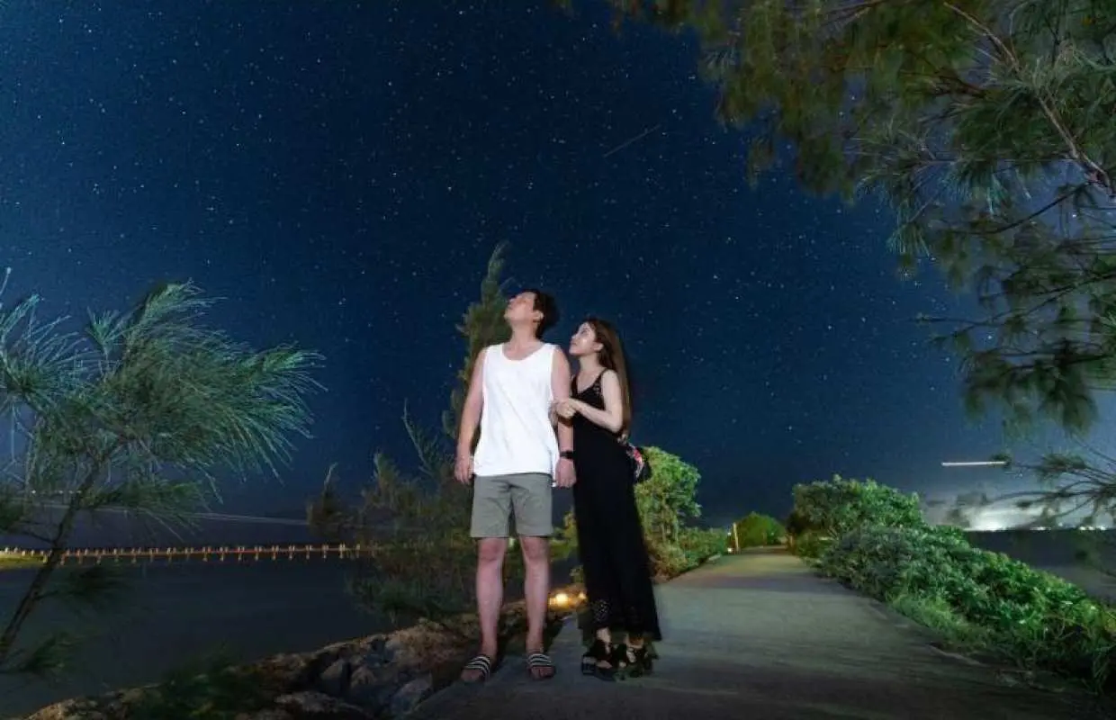 [Okinawa, Onna Village] Stargazing and a Stroll in the Sky at Sheraton Okinawa Sun Marina ☆彡 Includes explanations of stars and space, and individual photos for each participant. *Reservations can be made on the day, subject to weather conditions!