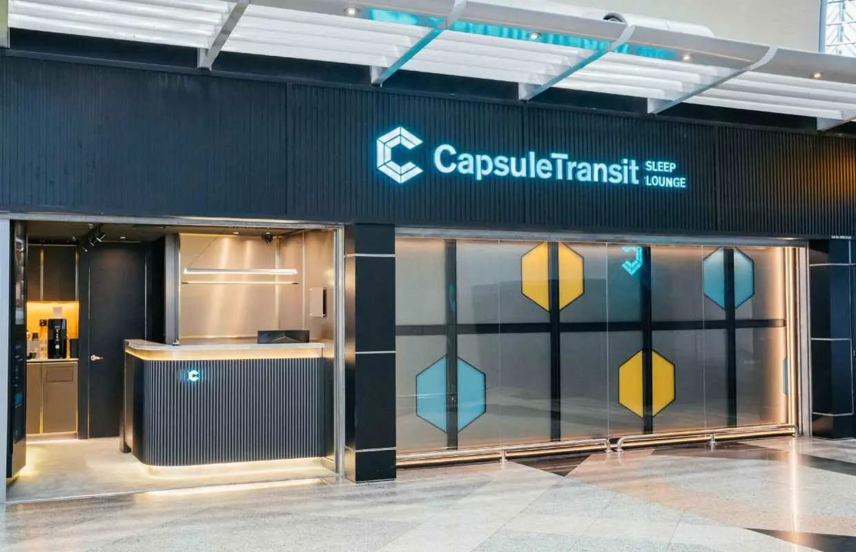 吉隆坡國際機場(KUL) | Terminal 1 | CapsuleTransit 睡眠貴賓室 
（吉隆玻國際機場 1 號客運大樓 - 陸側） | 貴賓室服務
