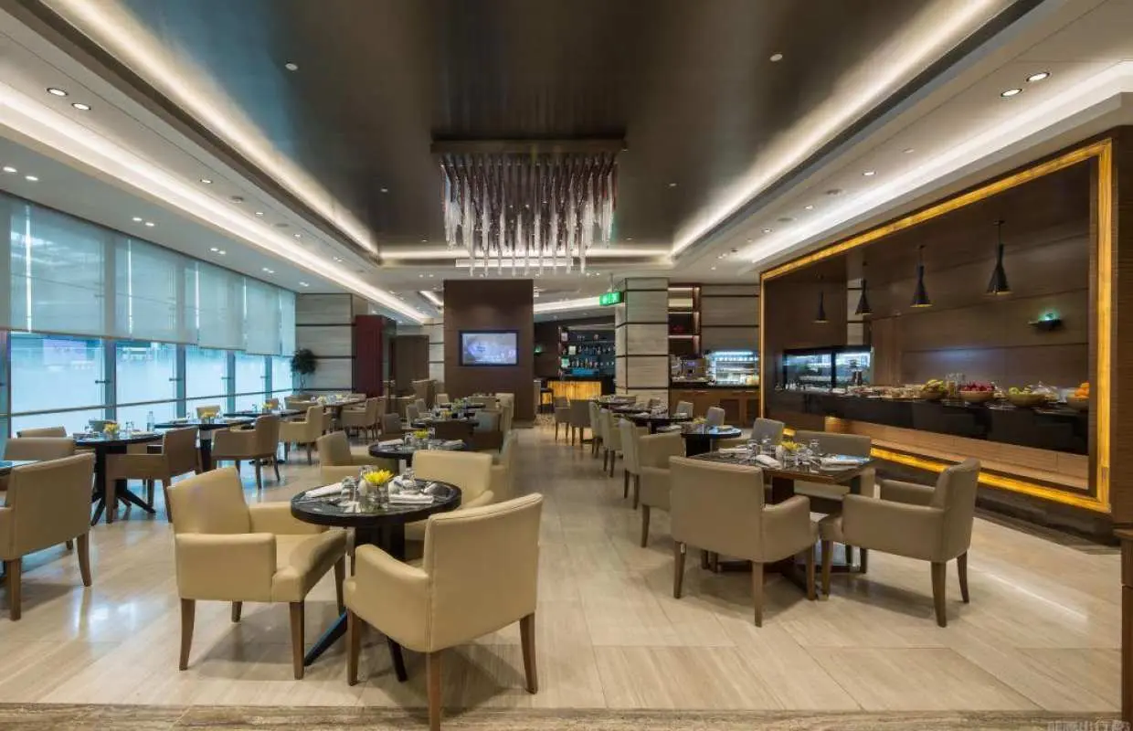 杜拜國際機場(DXB) | Terminal 1 | Ahlan First Class Lounge (Concourse D) | 貴賓室服務