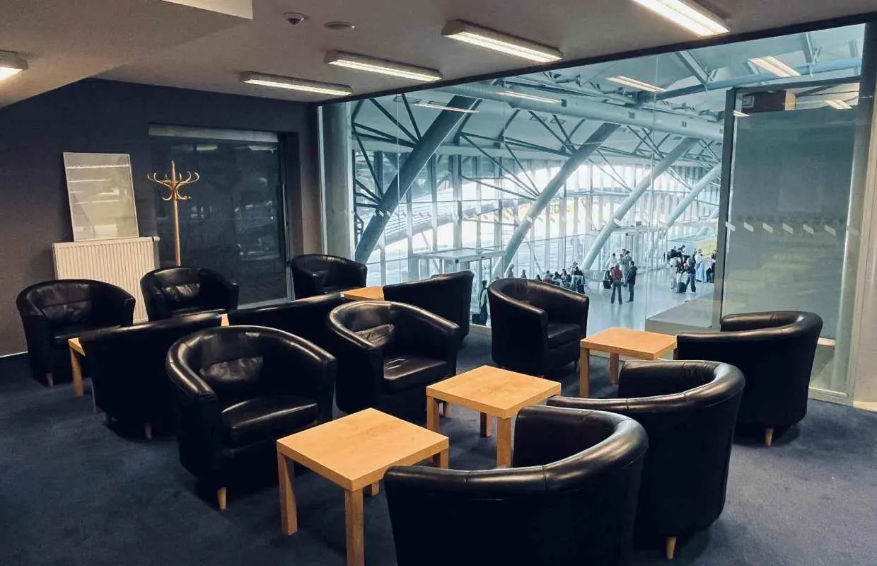 圖拉尼機場(BRQ) | Terminal 1 | Business Lounge | 貴賓室服務