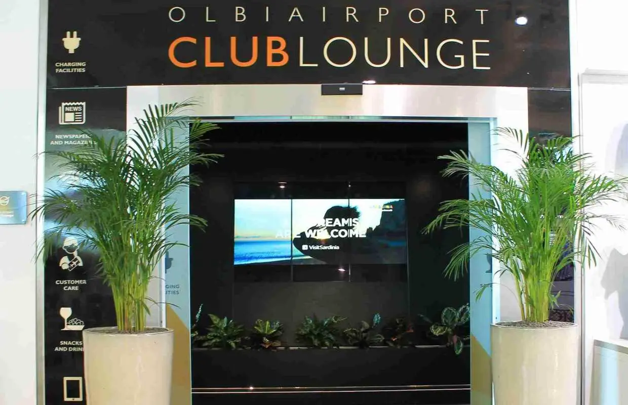 科斯塔翡翠機場(OLB) | Terminal 1 | Club Lounge | 貴賓室服務