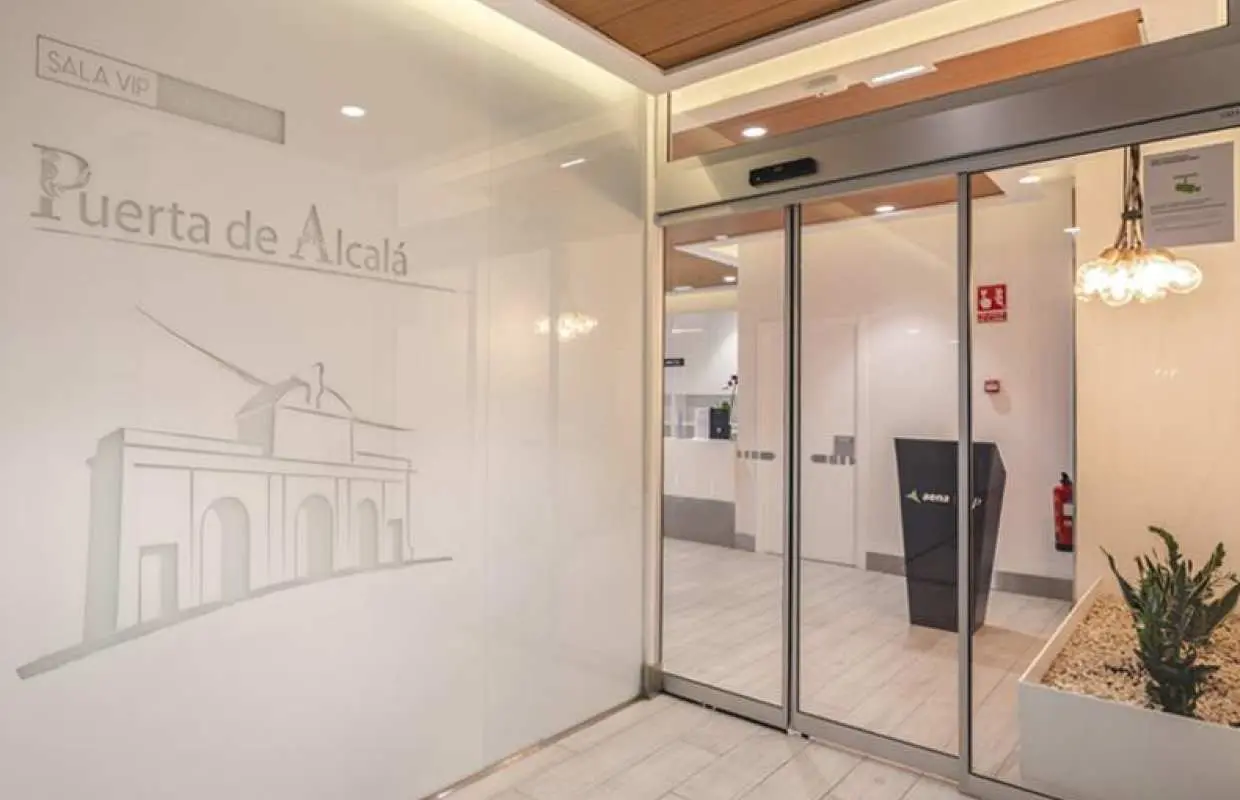 阿道弗·蘇亞雷斯-巴拉哈斯機場(MAD) | Terminal 2 | Sala VIP Puerta de Alcala | 貴賓室服務