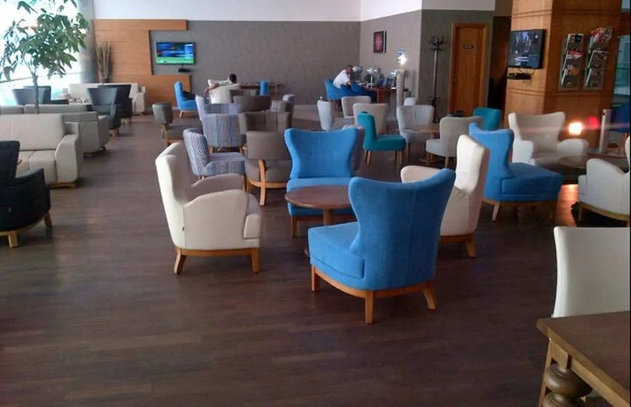 阿德南·曼德列斯機場(ADB) | International Terminal | Primeclass Lounge | 貴賓室服務