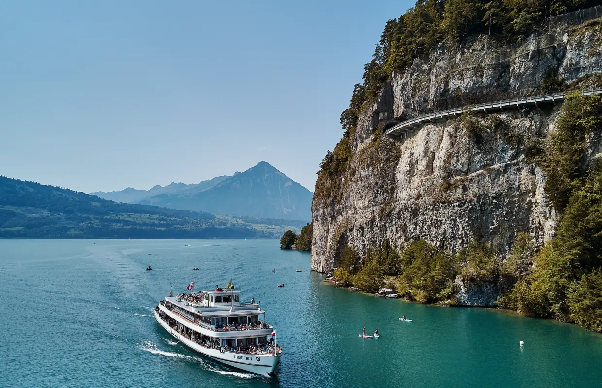 Day ticket Lake Thun and Lake Brienz in summer