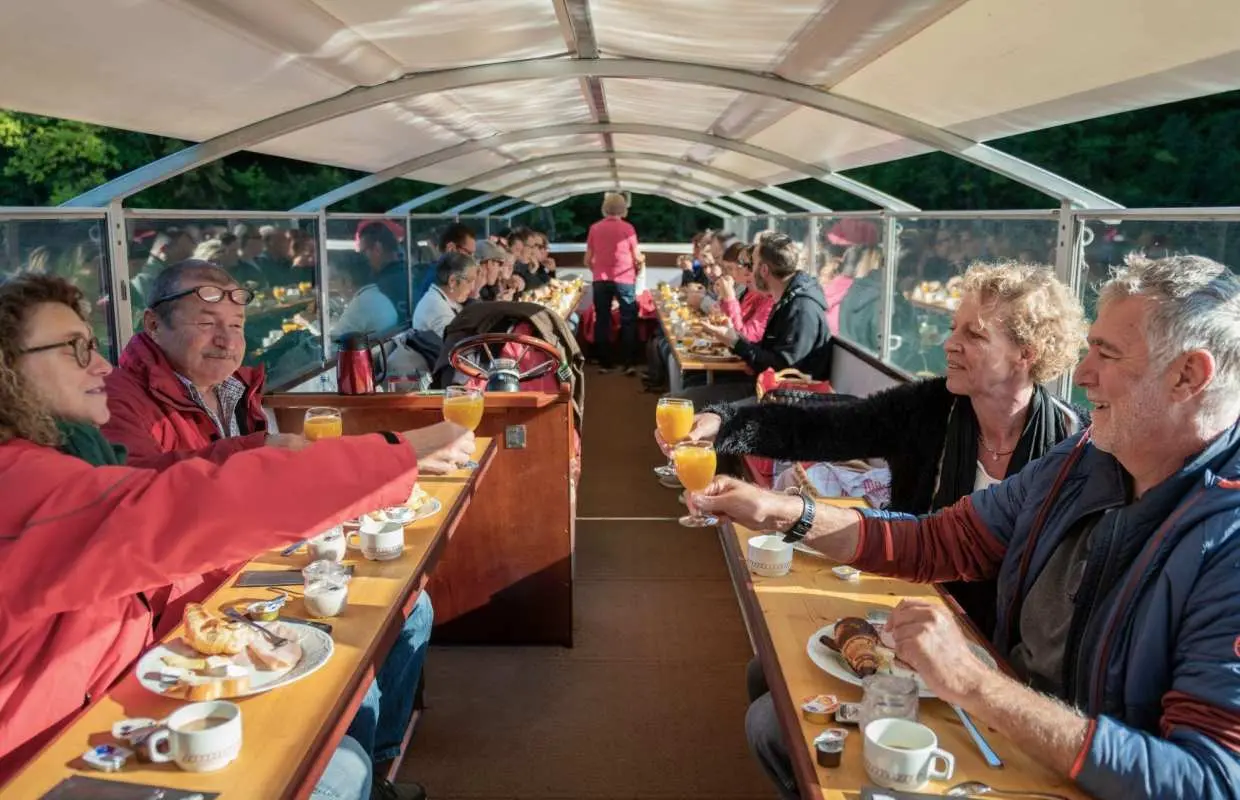 Rhine Falls Brunch Boat including Circular Tour
