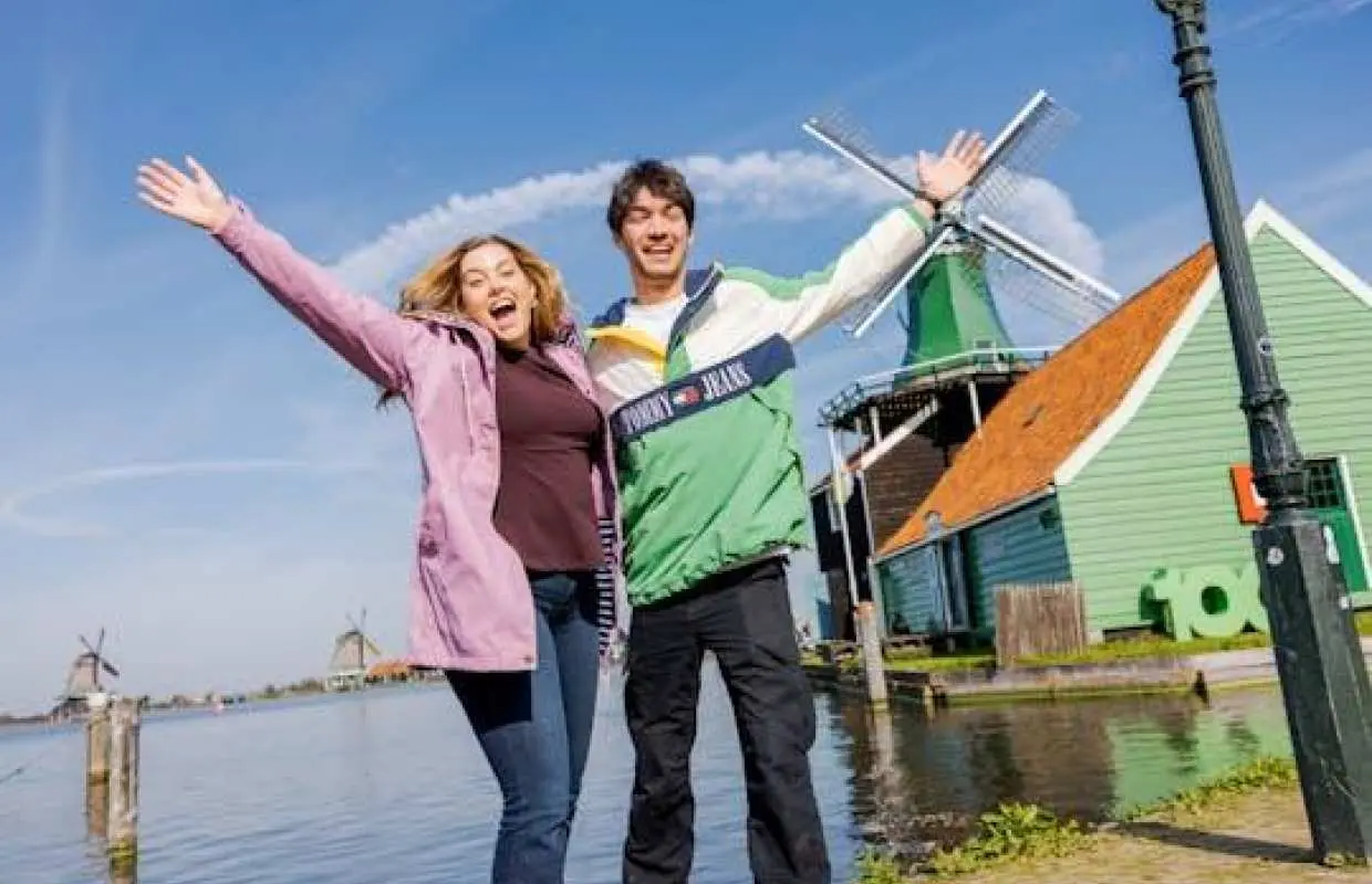 Zaanse Schans windmill and clog factory visit with cheese tasting from Amsterdam