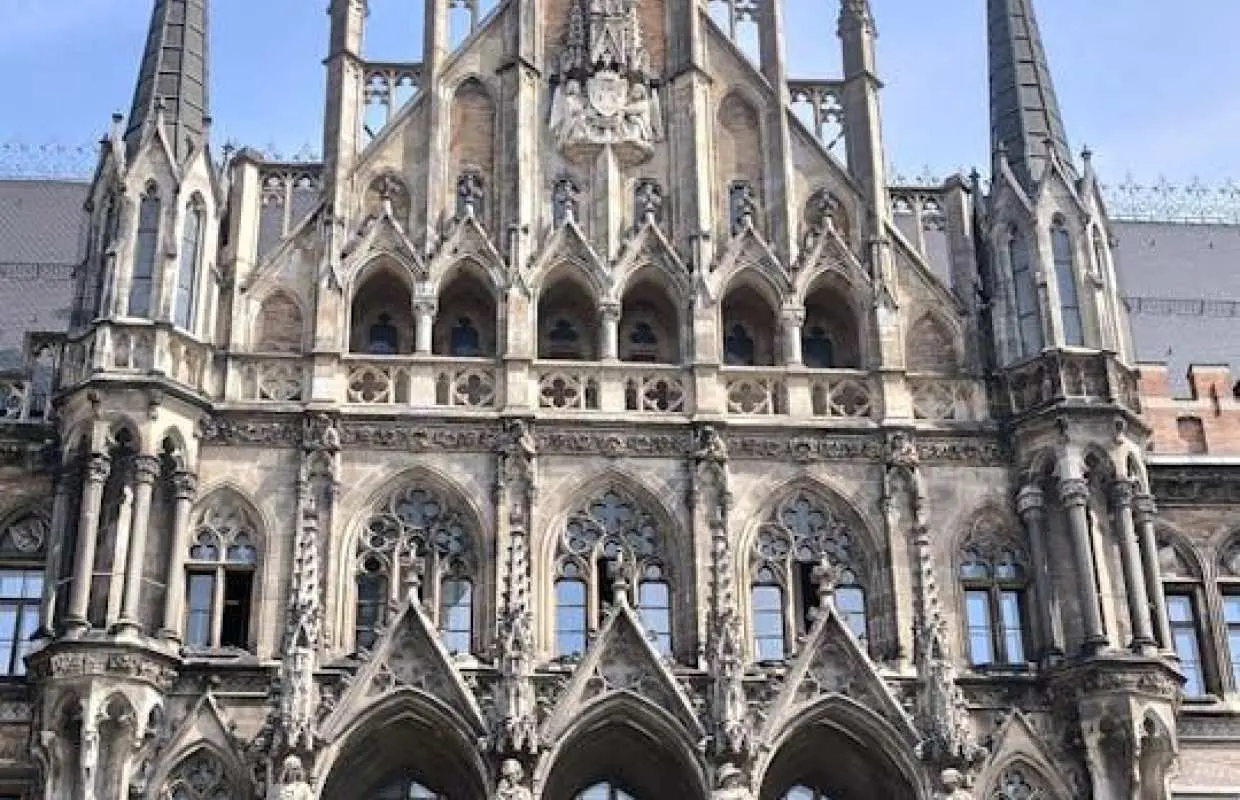 2-Hour Guided Tour of Munich's History and Traditions