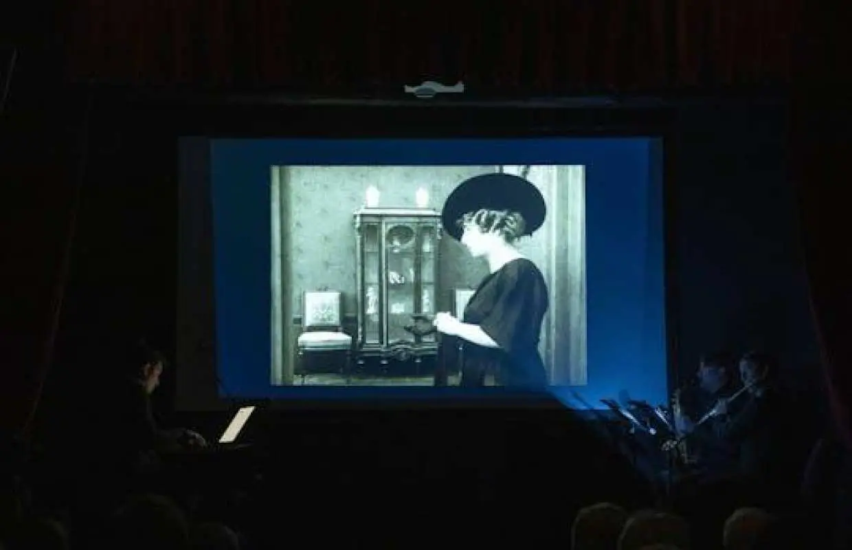 The Charm of Silent Films in Ortigia Guided Tour