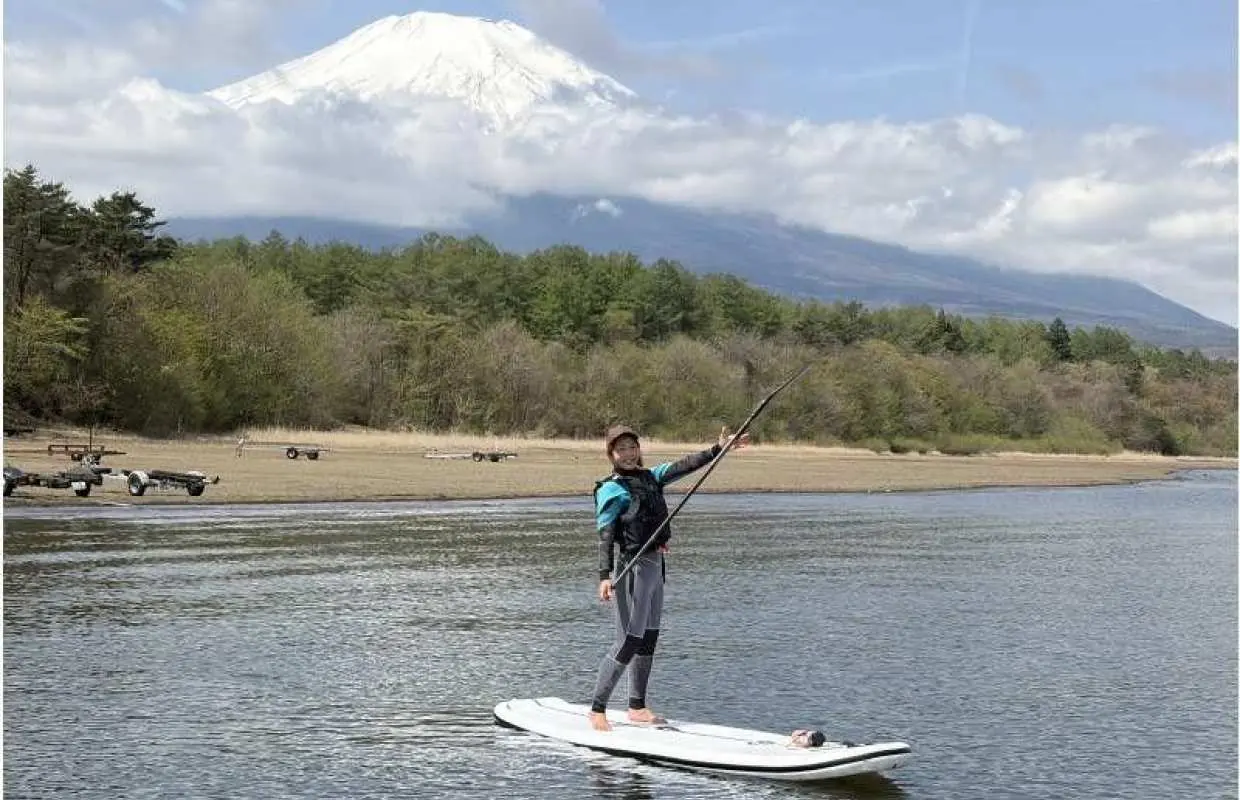 【富士山・山中湖】初心者歓迎！　山中湖でのSUP体験＜60分コース＞　お子様もご一緒に！10才から参加OK！　愛犬も一緒に体験OK！