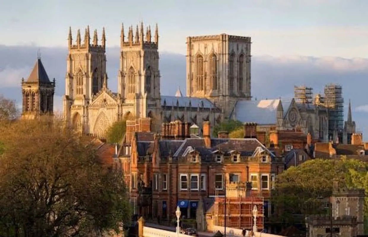 York Minster Cathedral to Stonegate audio self-guided walking tour