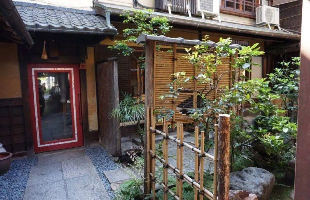 【京都・祇園】舞妓さんと一緒にお座敷「昼食」プラン　フレンチ料理コース　個室貸切プラン