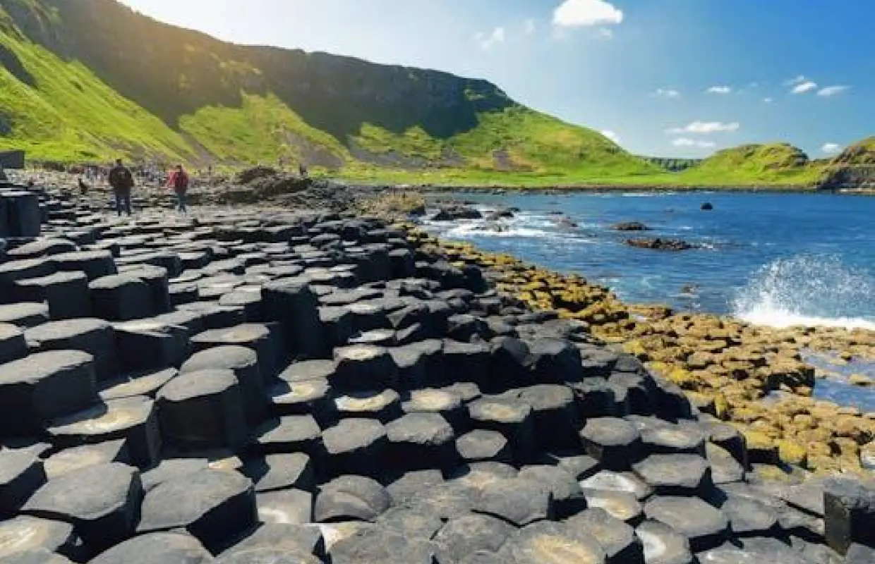Tour tham quan Giant's Causeway từ Belfast
