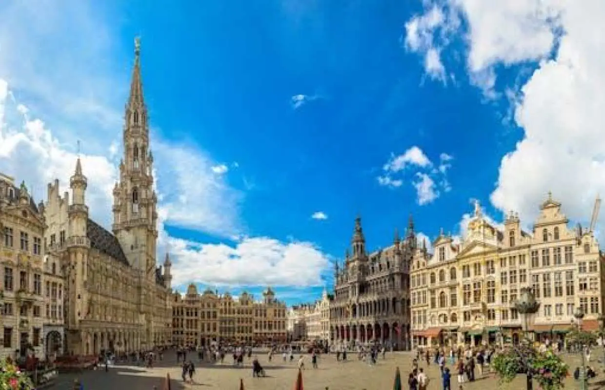 Brussels audio tour with BELvue Museum admission