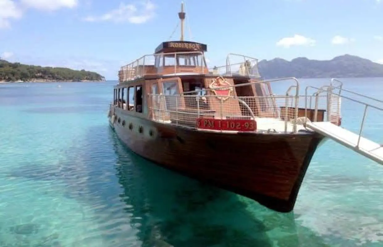 Robinson Pirate Boat Cruise With Transfer from the North of Majorca