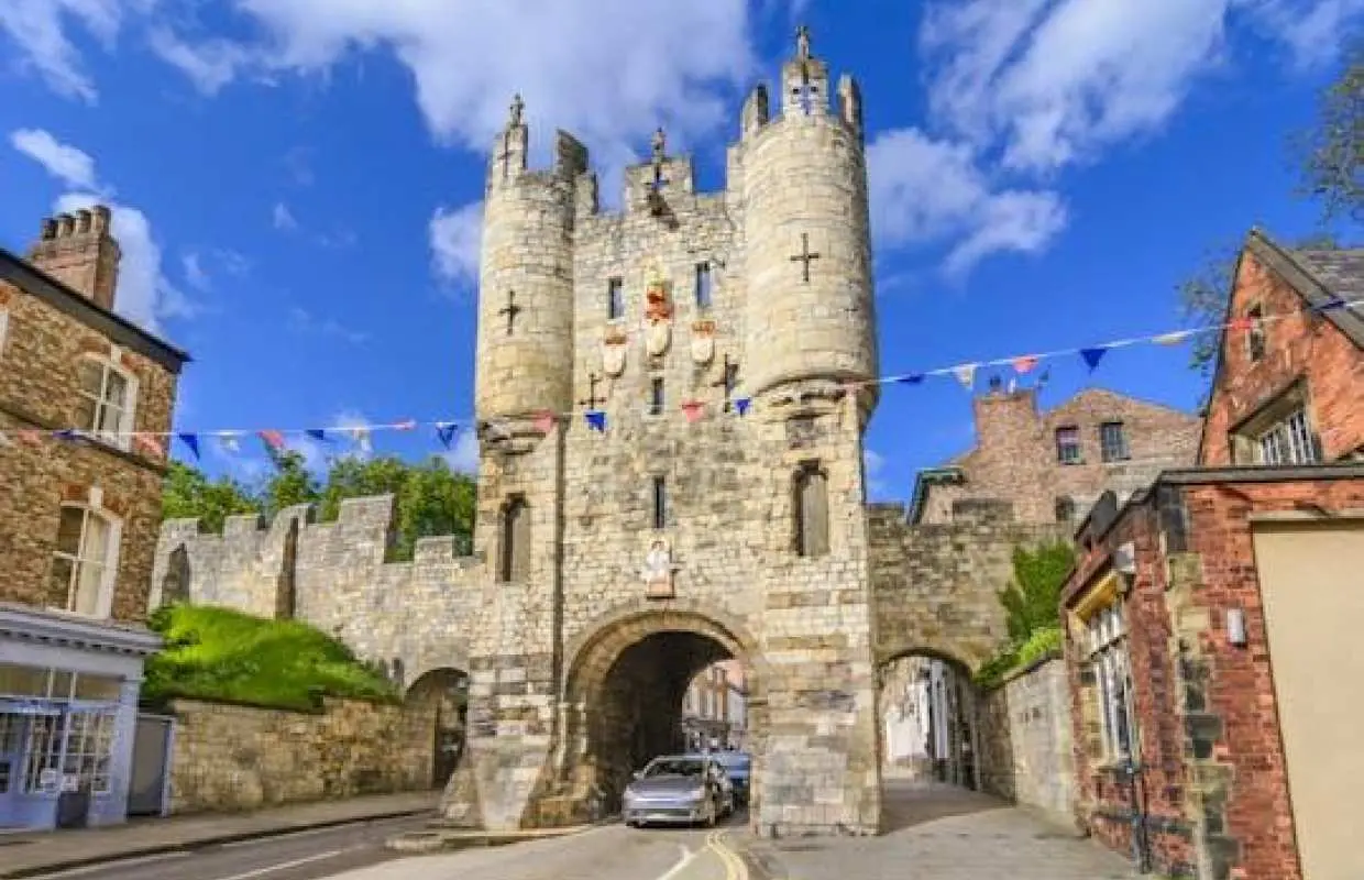 Exclusive York private walking tour