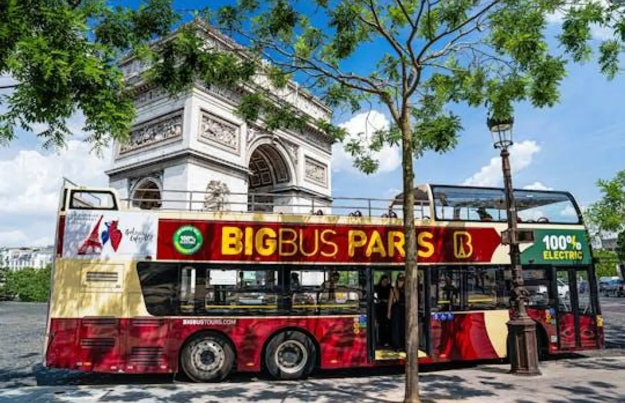 Big Bus tour of Paris