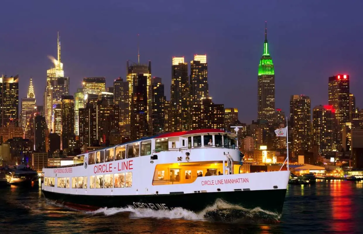 Circle Line "NYC Harbor Lights" Evening Cruise (2 hours): Reserved Straight-to-Board Ticket