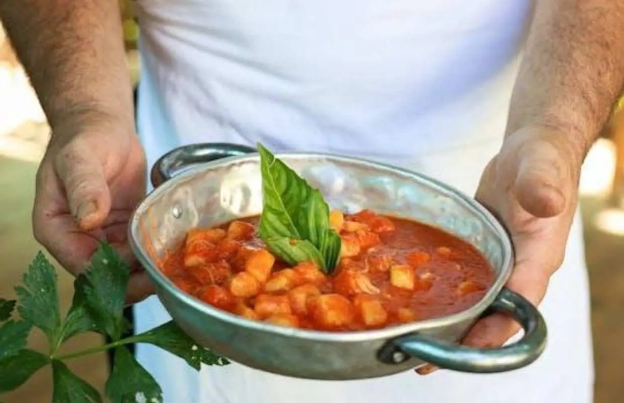 Traditional cooking class at La Limonaia in Sorrento