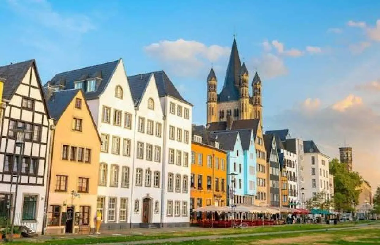 Cologne private architecture walking tour with a local guide