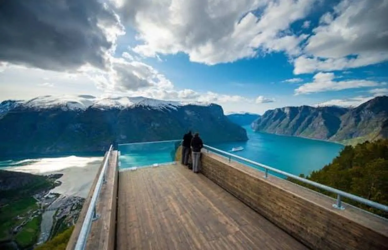 Nærøyfjord cruise, Flåm and Stegastein viewpoint guided tour