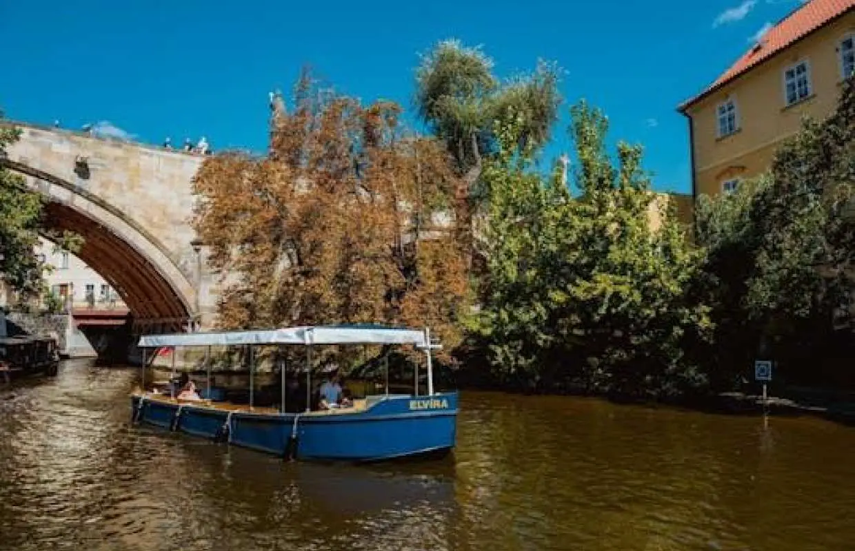 Devil's Channel cruise in Prague