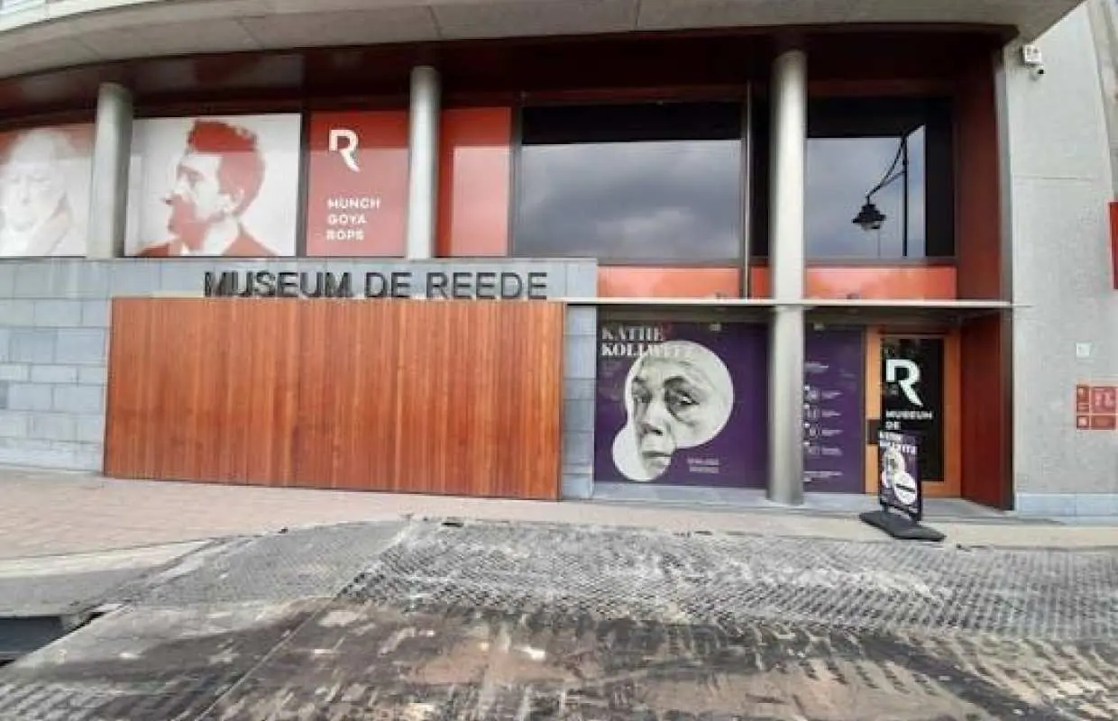Self-guided audio tour of Antwerp's art and history