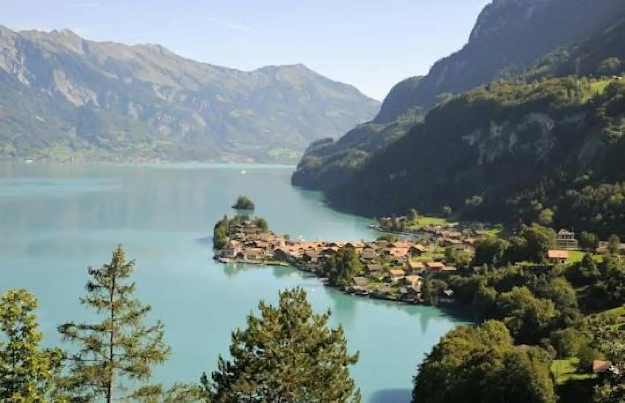 Full-day bus tour to Bernese Oberland and Interlaken from Zurich