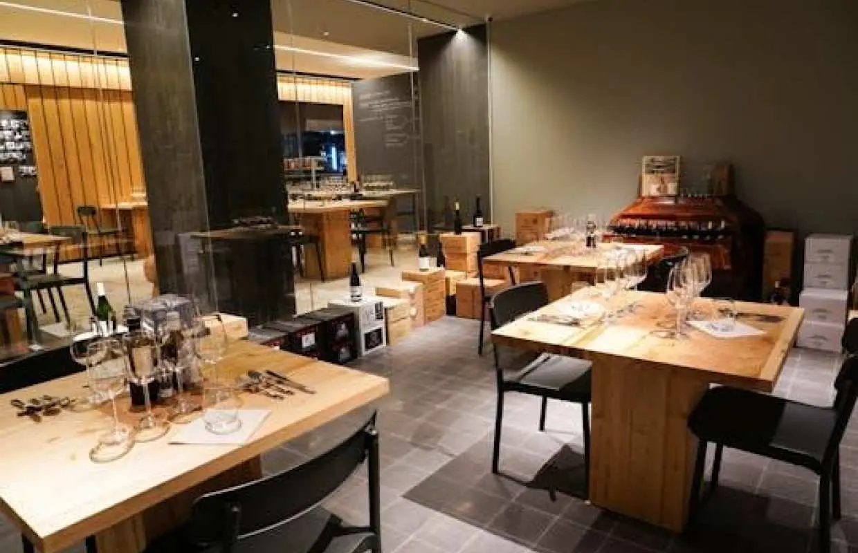 Etna wine tasting and Sicilian culinary experience