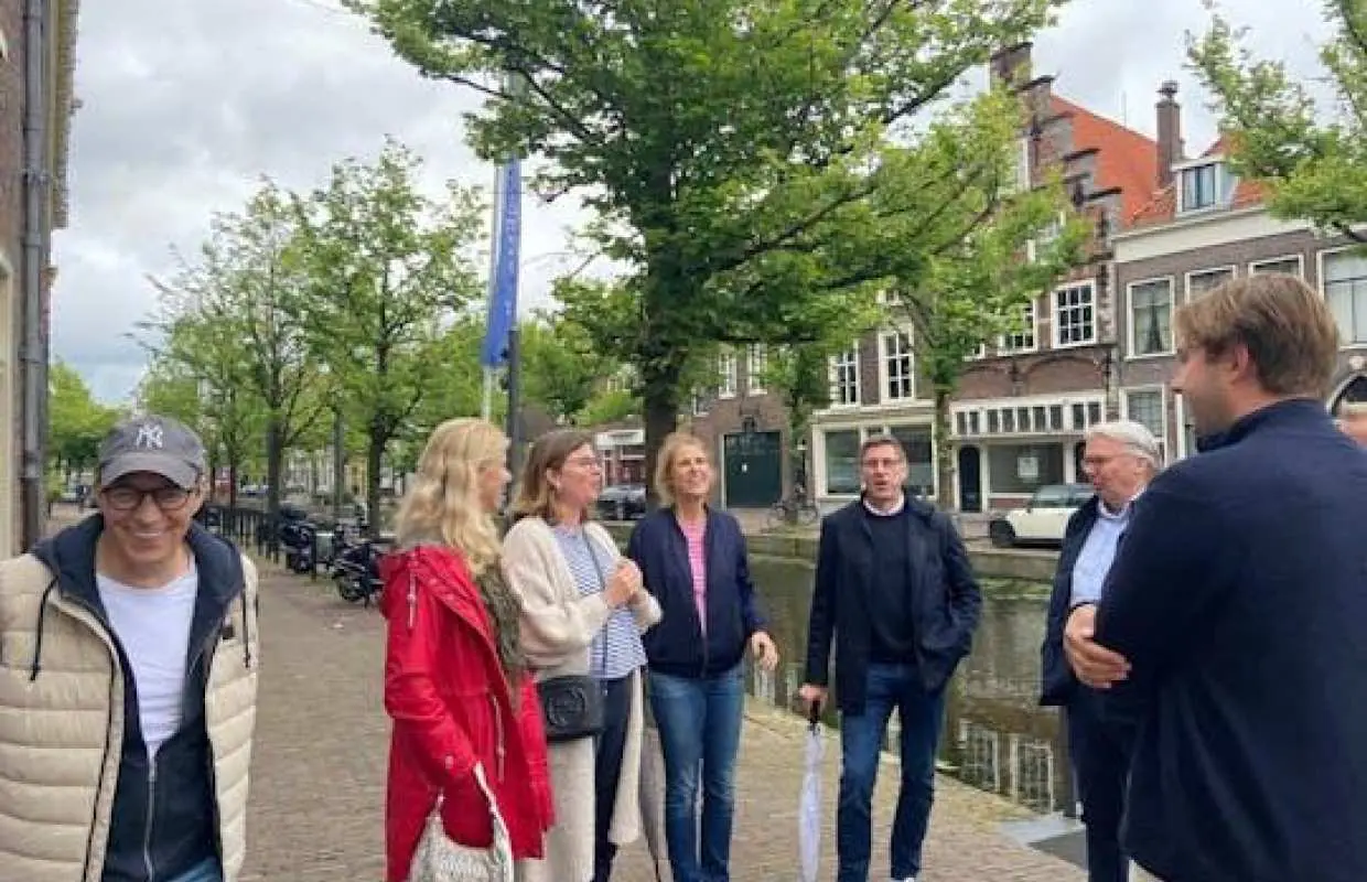 Private Vermeer walking tour in Delft