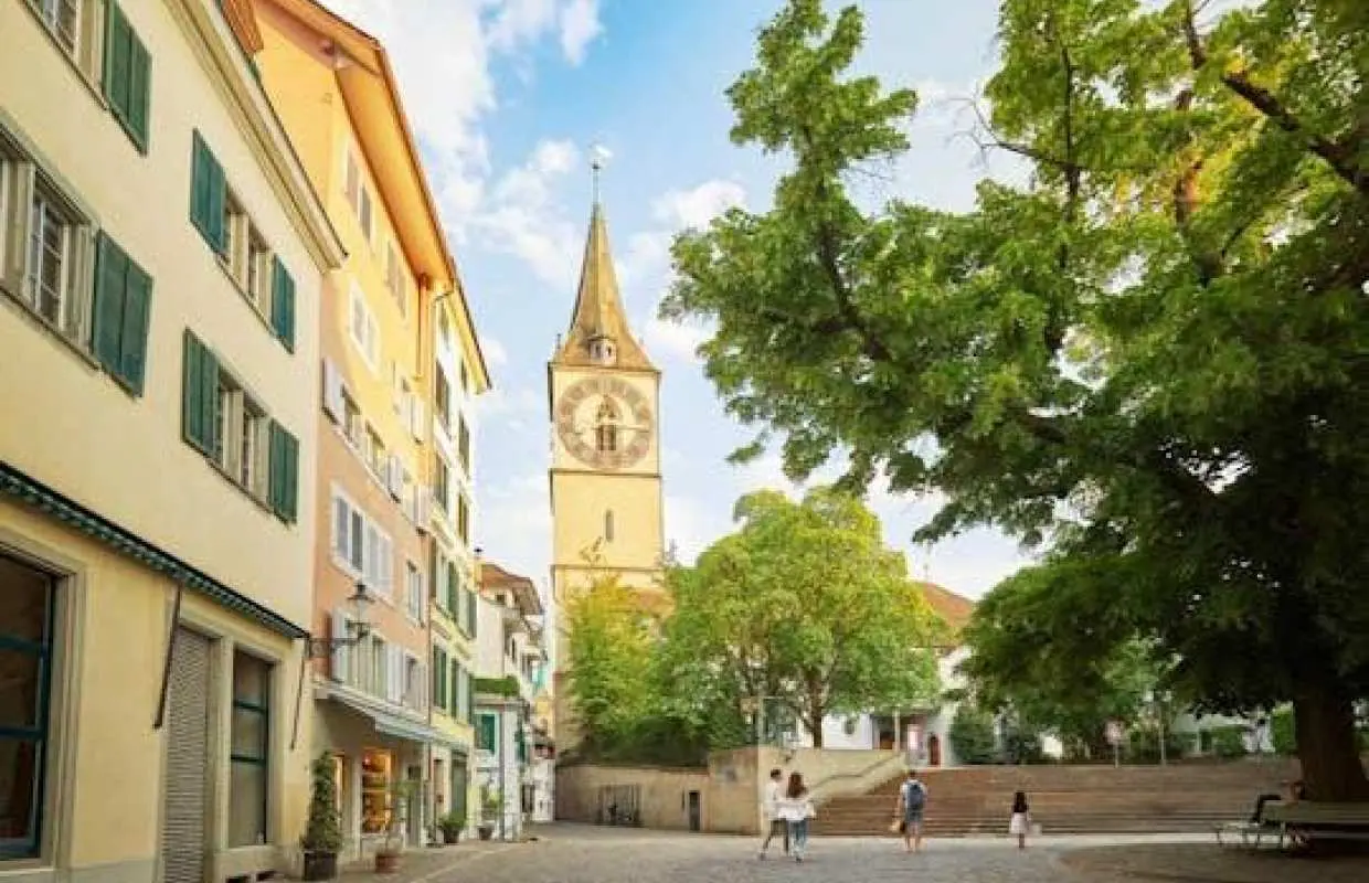 Private architecture walk through Zurich with a local expert