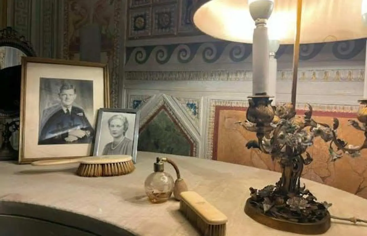 Guided tour of Doria Pamphilj Palace's secret private rooms