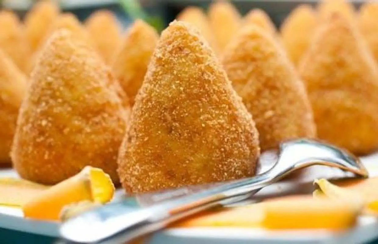 陶尔米纳的 Arancino 烹饪课程