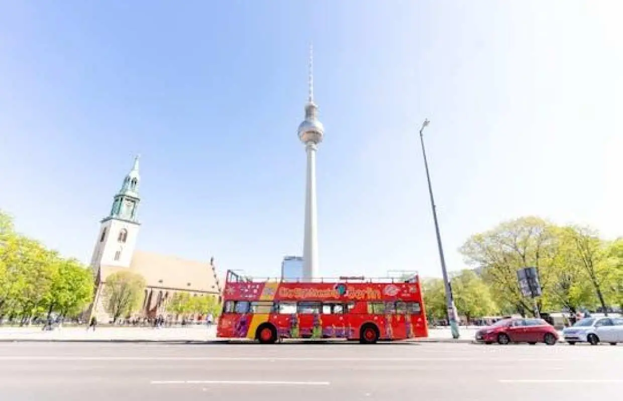 Berlin Red Sightseeing hop-on hop-off 24 or 48h bus