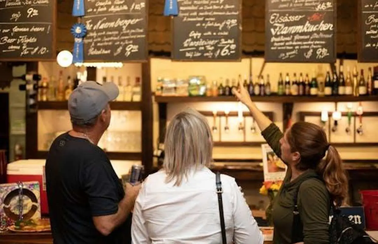 New Orleans Bywater food tour with a local host