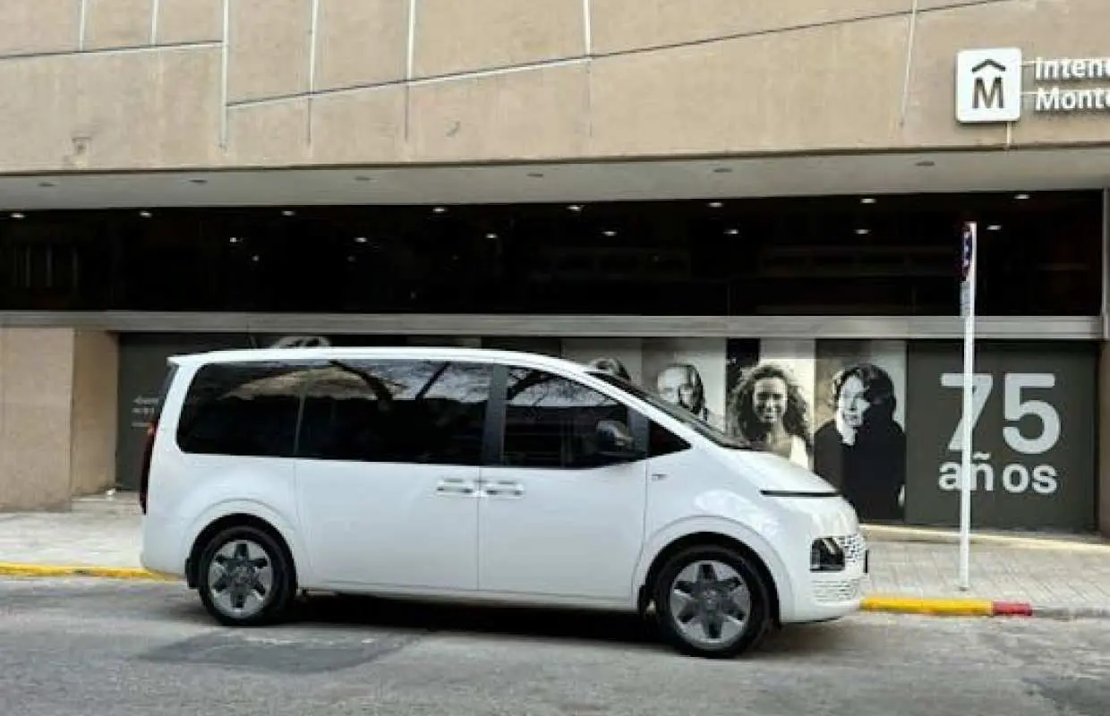 Airport to Hotel or Hotel to Airport Transfer in Montevideo