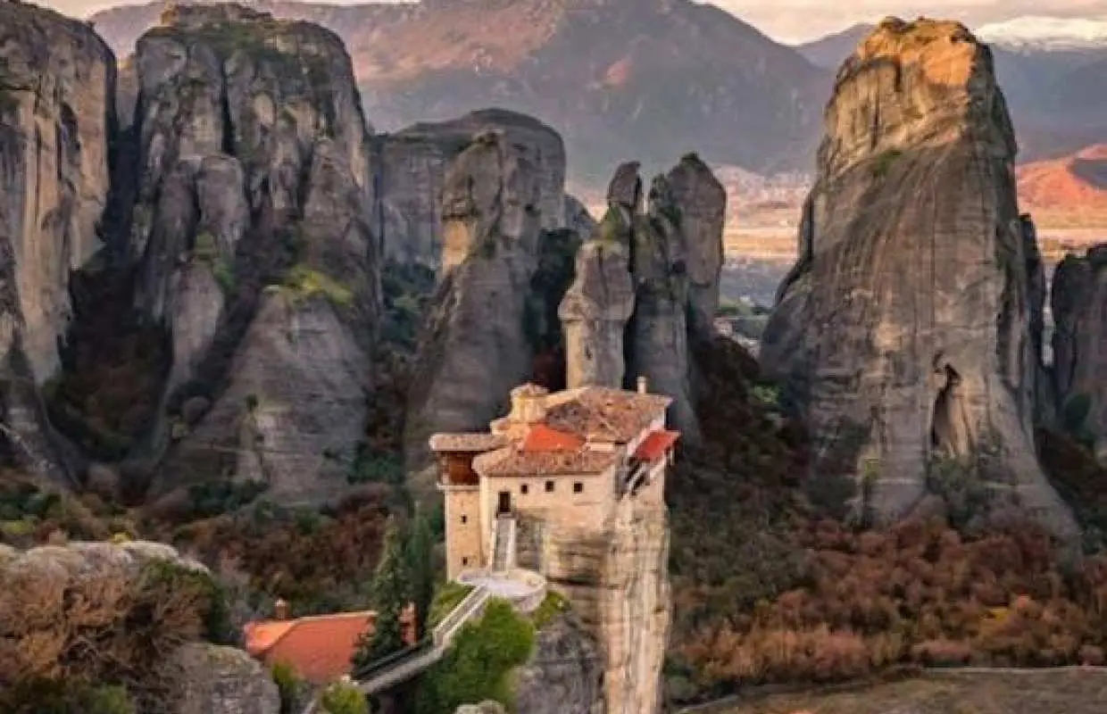 Panoramic Meteora and Monasteries Tour from Kalabaka
