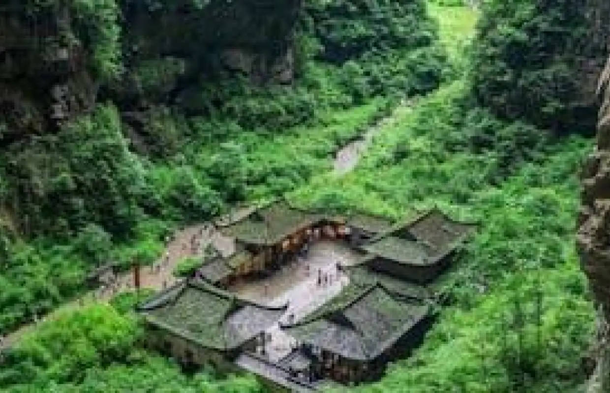 重庆三座天然桥和龙水峡导览游