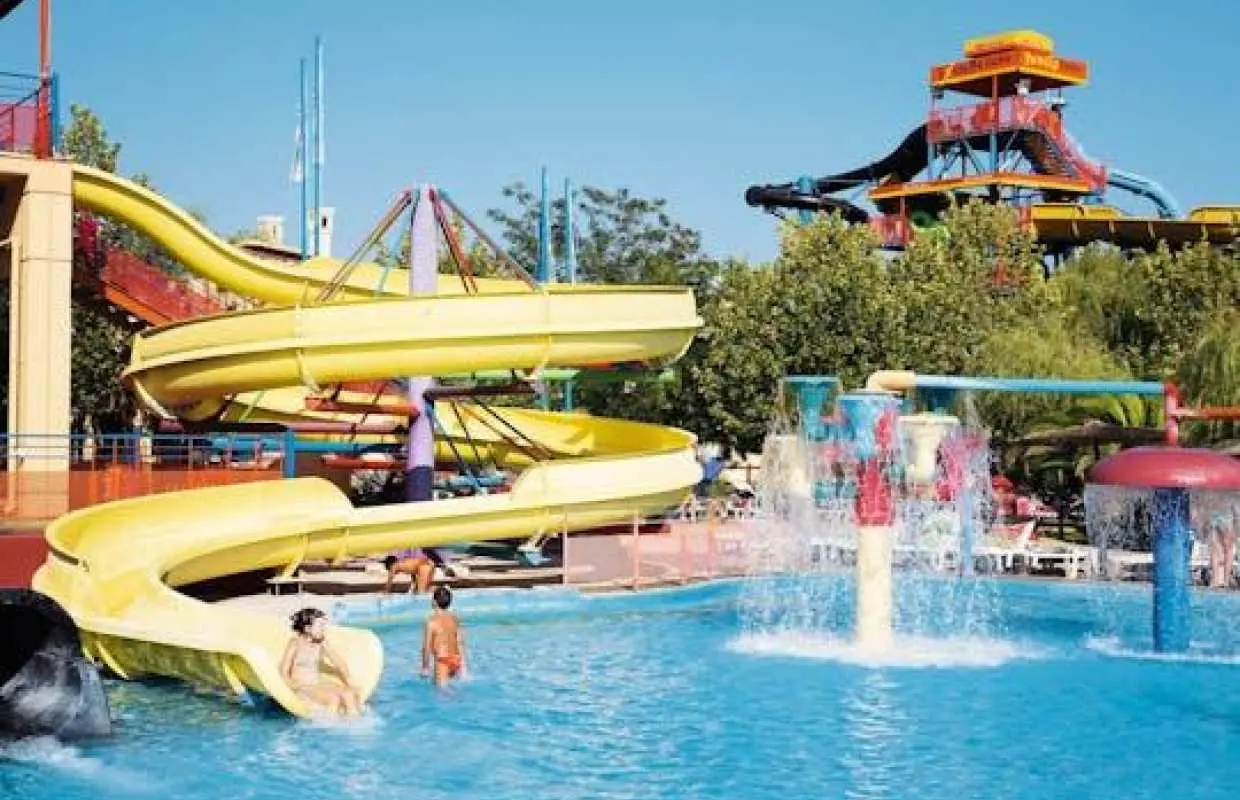 Aqualand kèm dịch vụ đưa đón