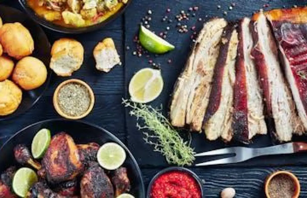 Small-group culinary tour in St Maarten