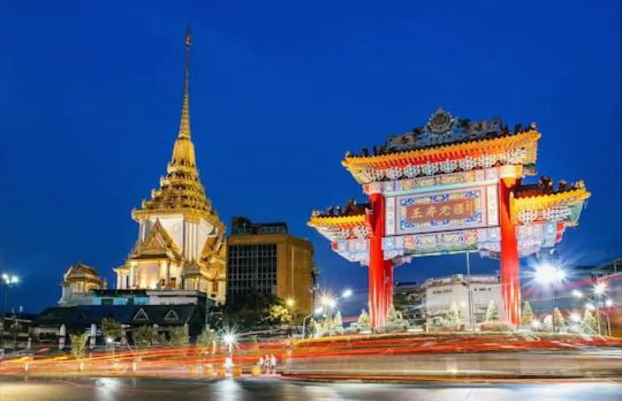 唐人街和金佛寺自助徒步之旅